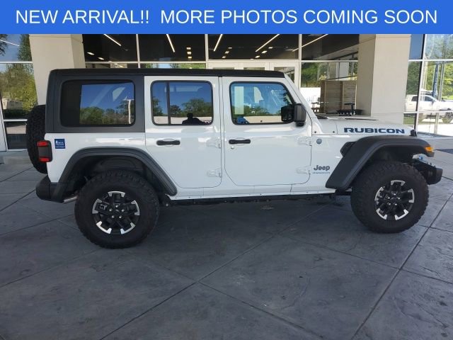 Used 2024 Jeep Wrangler Unlimited Rubicon 4xe w/ Capability Package image 7