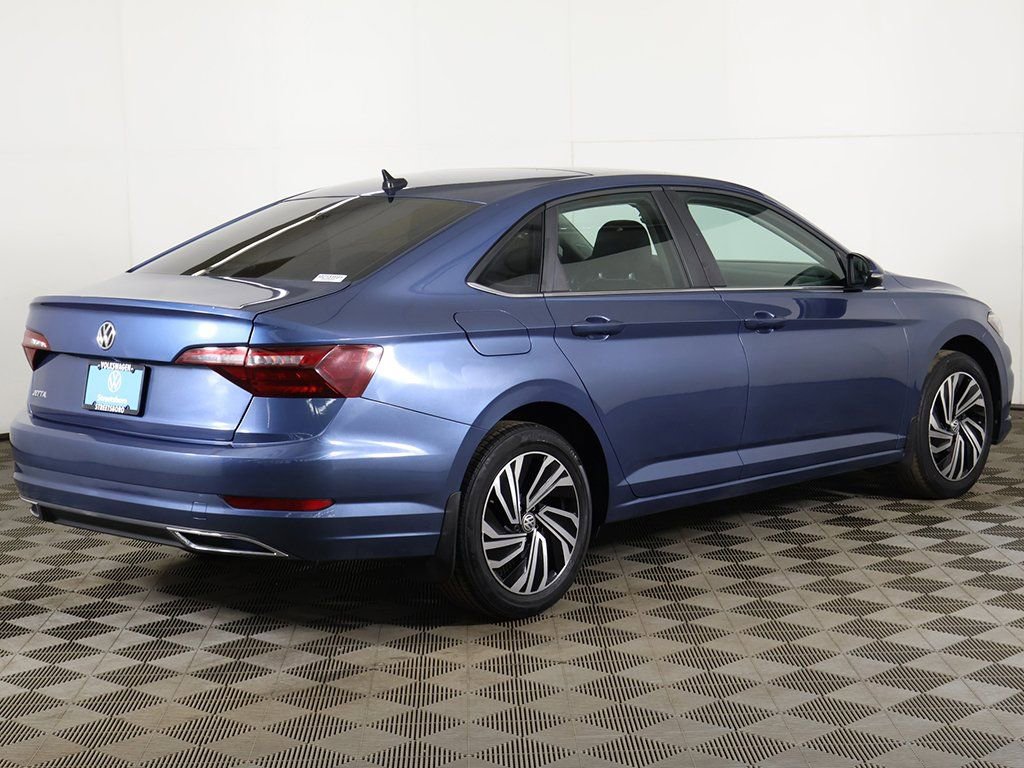 Used 2021 Volkswagen Jetta SEL Premium image 13