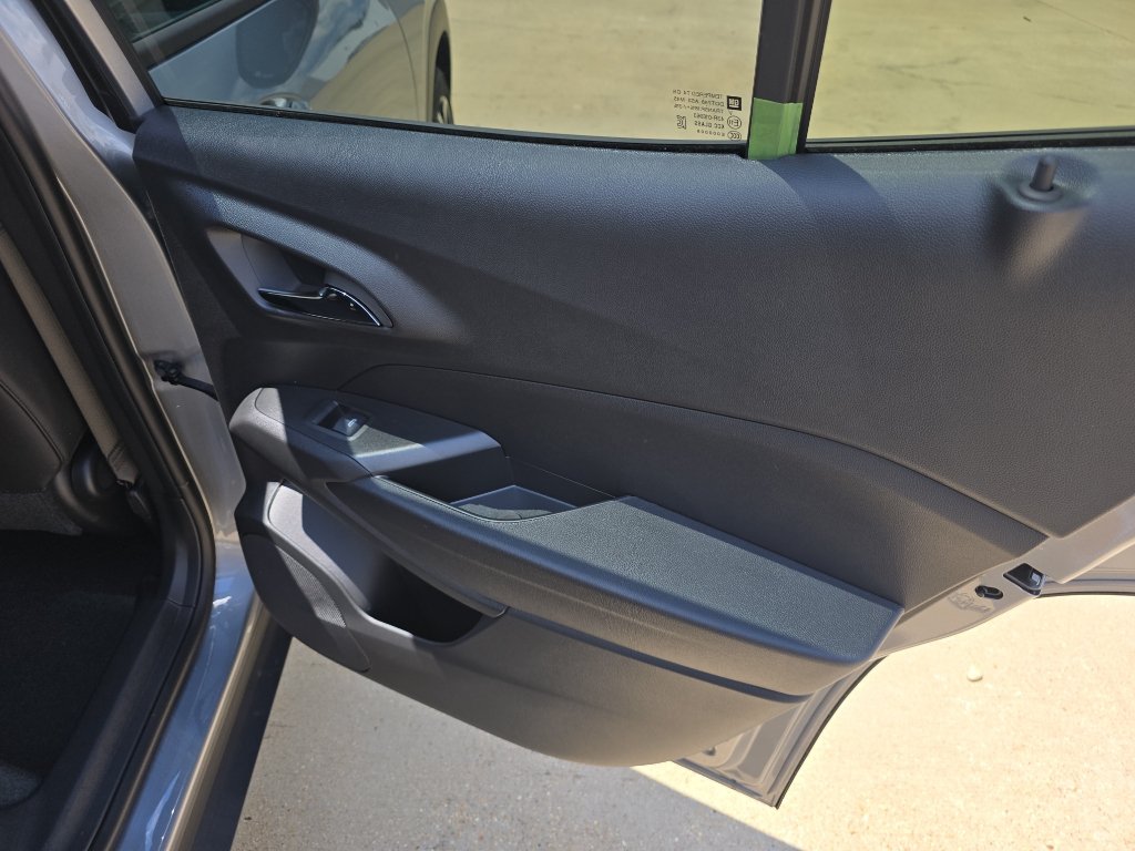 New 2026 Chevrolet Trax RS w/ Driver Confidence Package FWD image 17