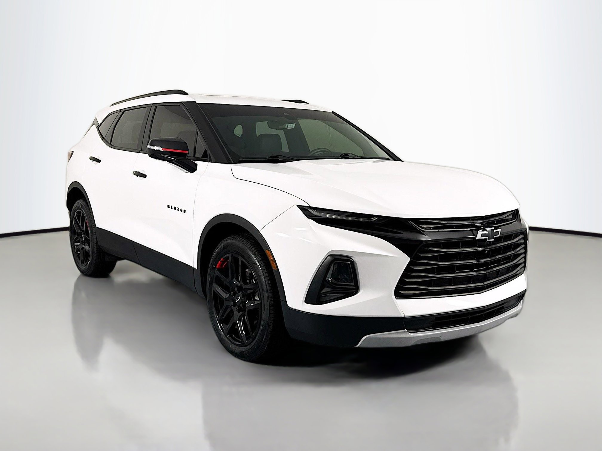 Used 2022 Chevrolet Blazer LT w/ Redline Edition image 3