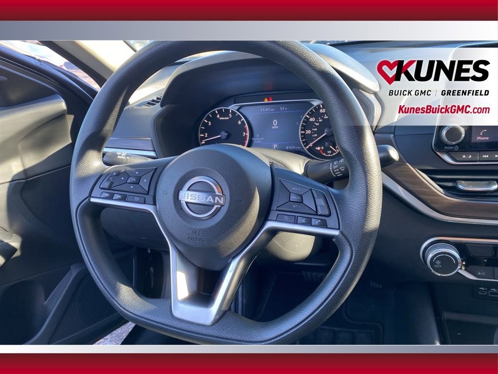 Used 2024 Nissan Altima 2.5 SV image 18