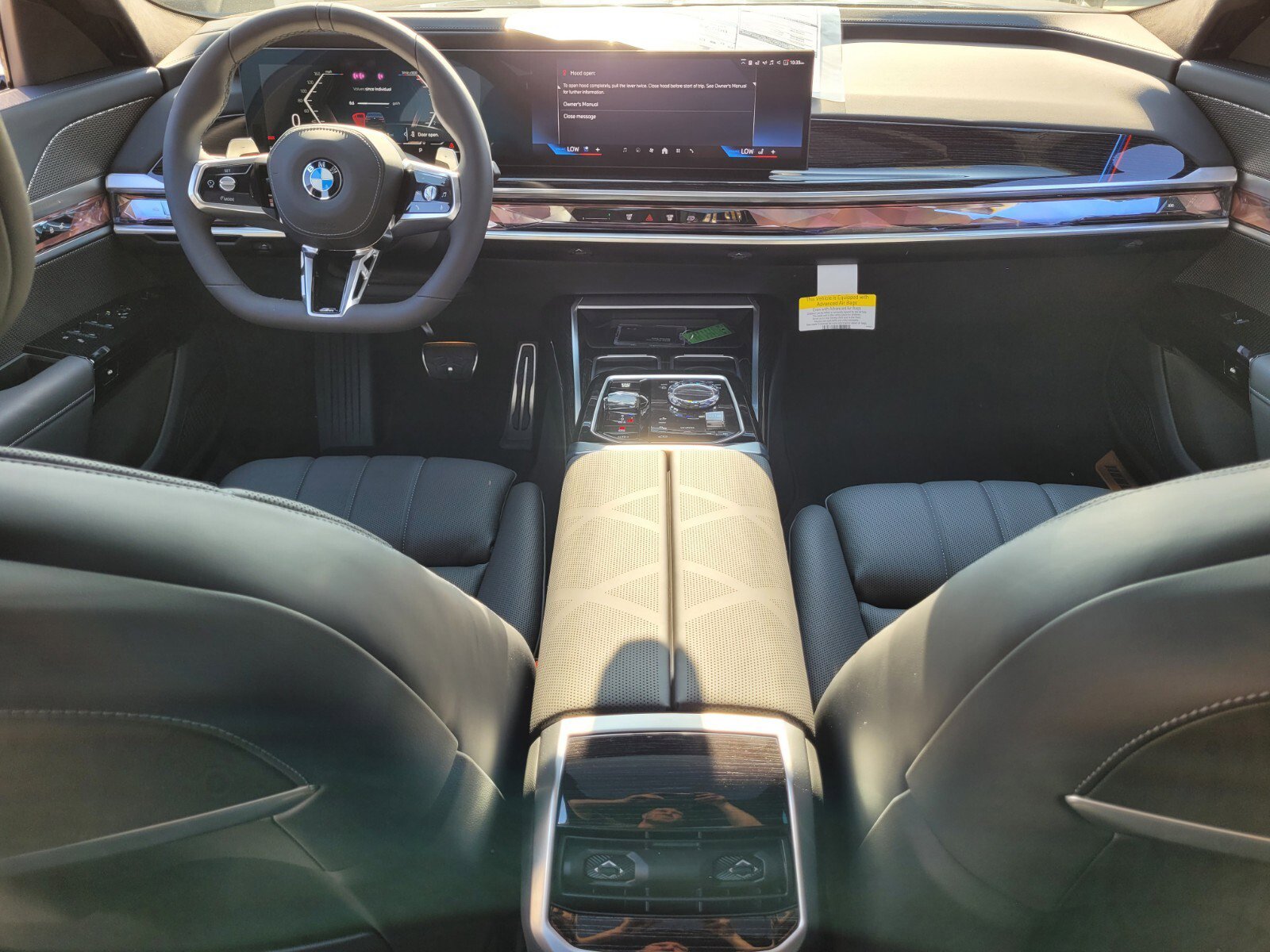 Used 2026 BMW 740i w/ Executive Package image 13