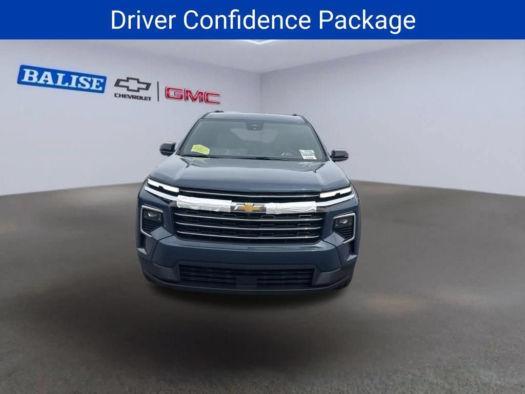 New 2026 Chevrolet Traverse LT w/ Driver Confidence Package AWD/4WD image 7