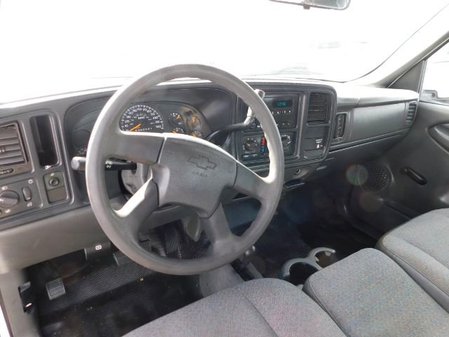 Used 2006 Chevrolet Silverado 2500 W/T w/ Skid Plate Package image 12