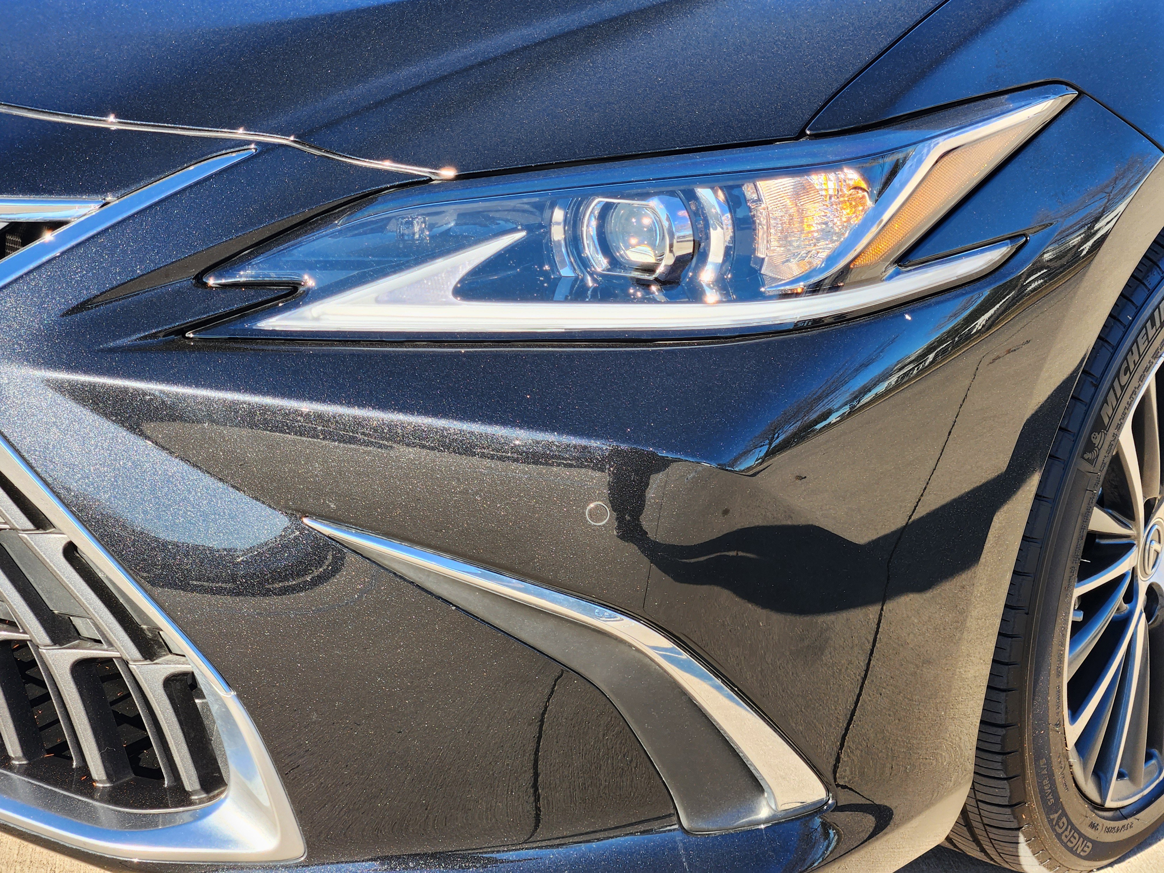 Certified 2023 Lexus ES 350 w/ Premium Package image 6