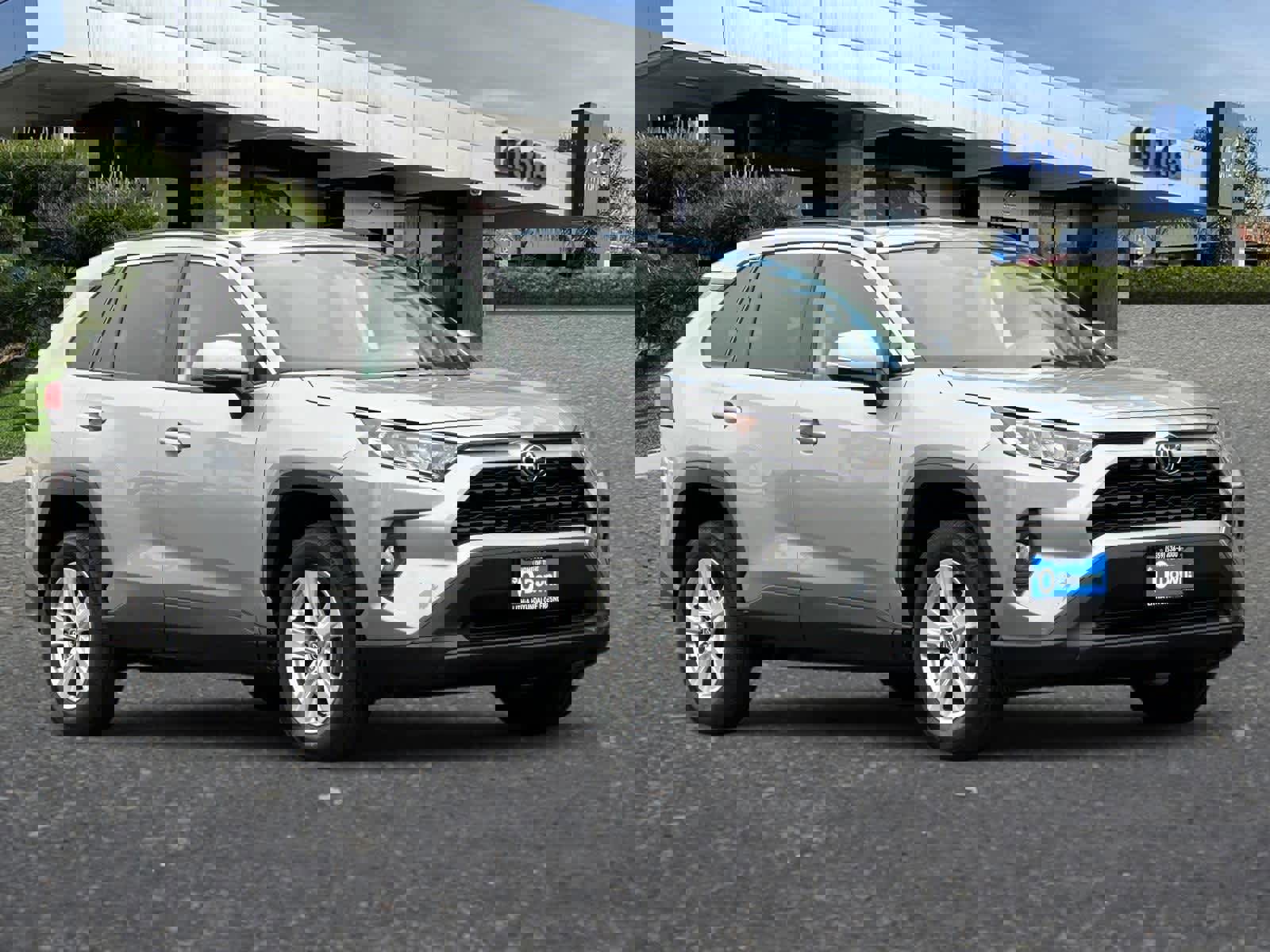 Used 2020 Toyota RAV4 XLE image 10