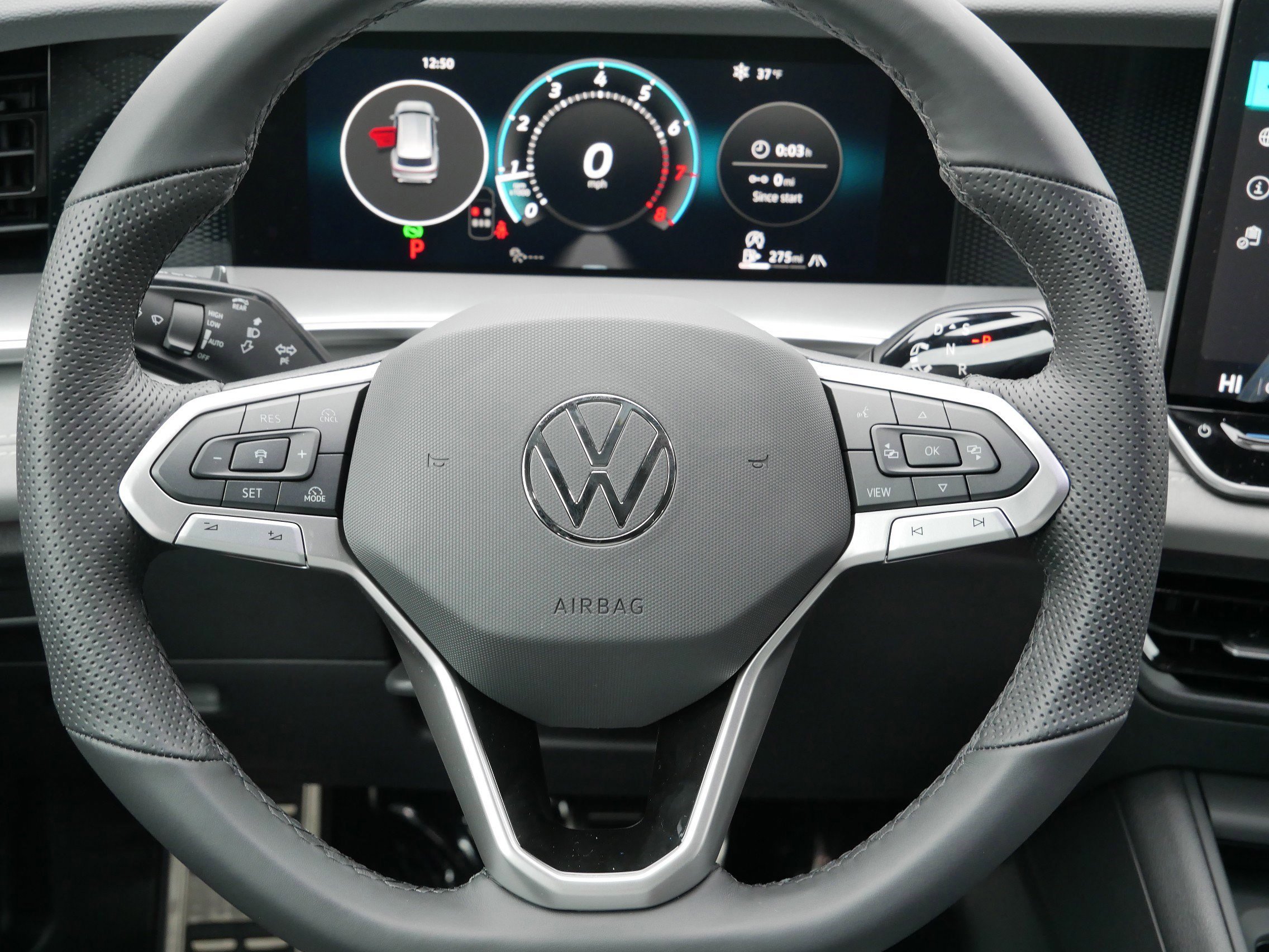 New 2026 Volkswagen Tiguan SE R-Line image 11