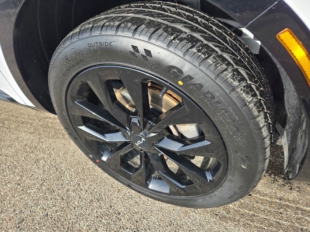 Used 2023 Kia Sorento SX image 44