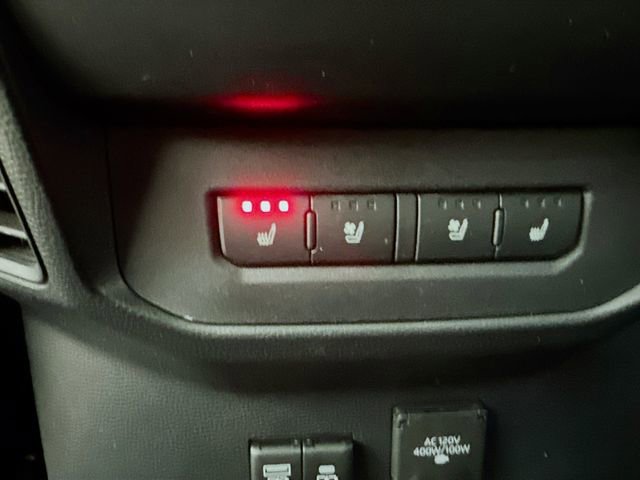 Used 2023 Toyota Tundra Platinum image 9