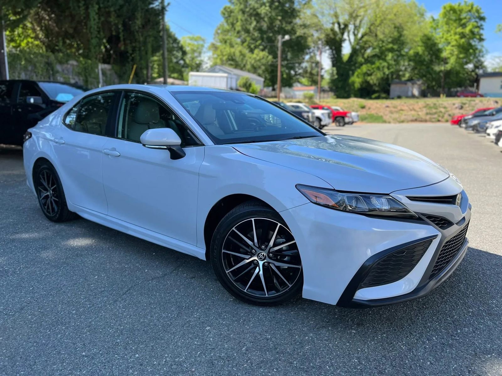 Used 2024 Toyota Camry SE FWD image 20