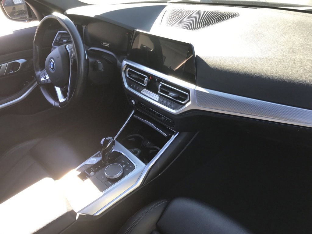 Used 2022 BMW 330e xDrive w/ Driving Assistance Package image 8