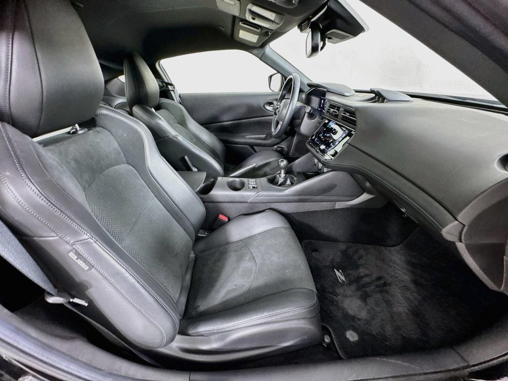 Used 2024 Nissan Z Performance w/ Floor Mat Package RWD image 32