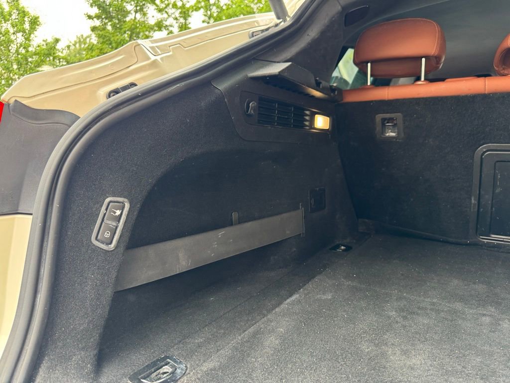 Used 2019 Maserati Levante image 41