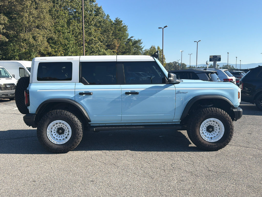 Used 2023 Ford Bronco Heritage Edition AWD/4WD image 8