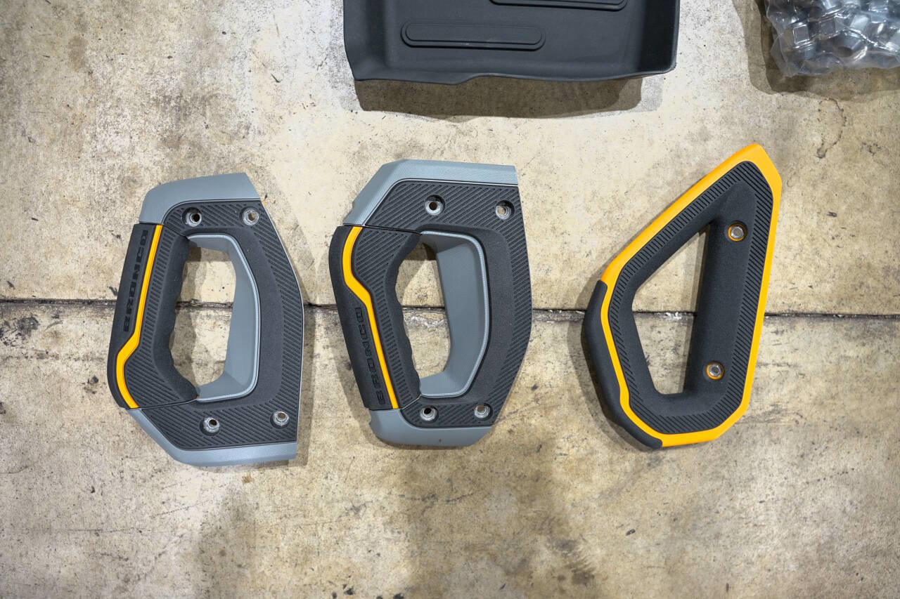 Used 2023 Ford Bronco Badlands image 18