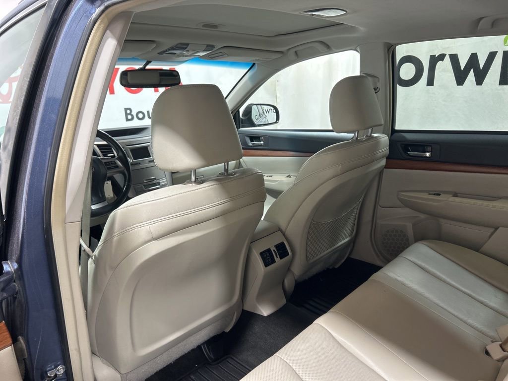 Used 2013 Subaru Outback 3.6R Limited w/ Moonroof Pkg image 23