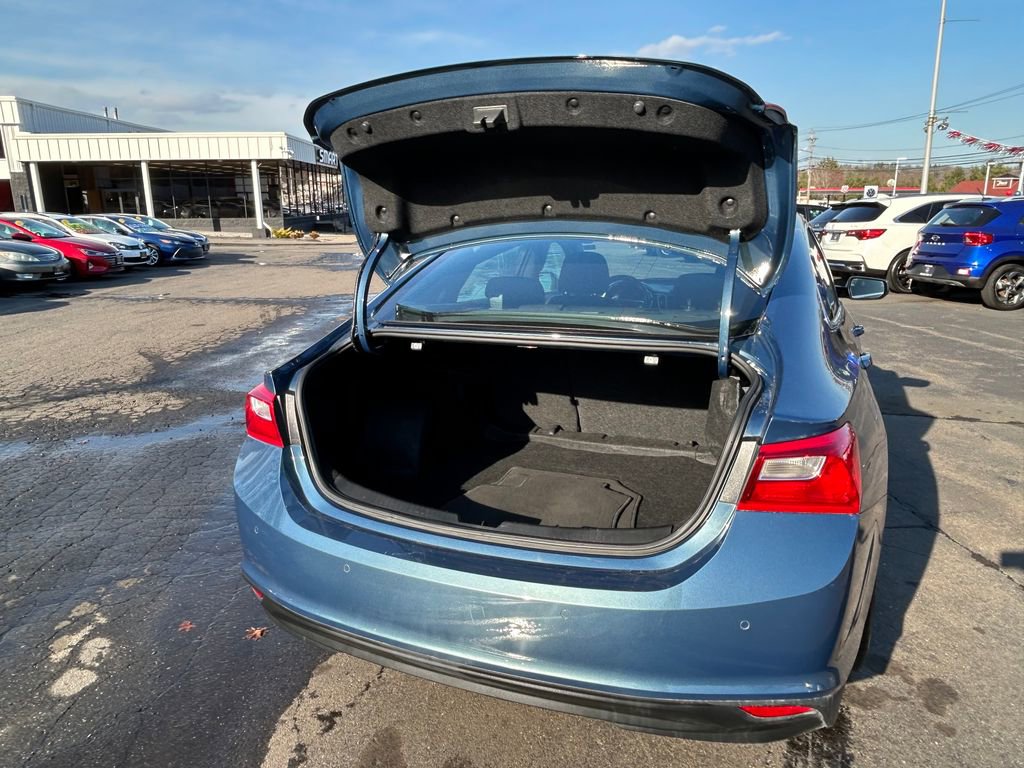 Used 2024 Chevrolet Malibu LT image 12