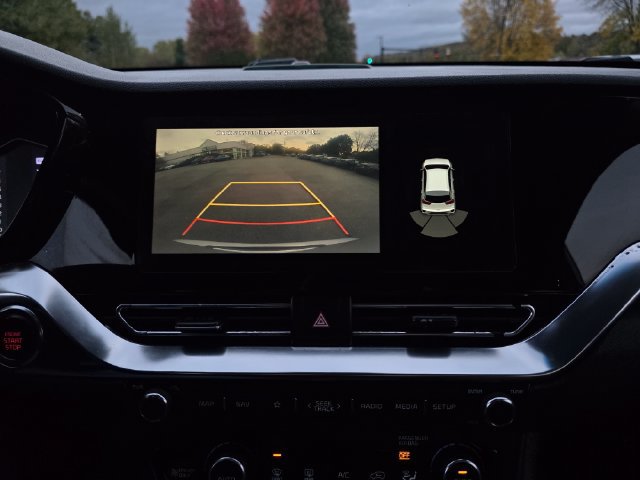 Used 2020 Kia Niro EX Premium FWD image 30