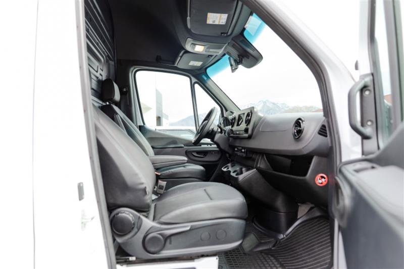 Used 2024 Mercedes-Benz Sprinter 3500 image 24