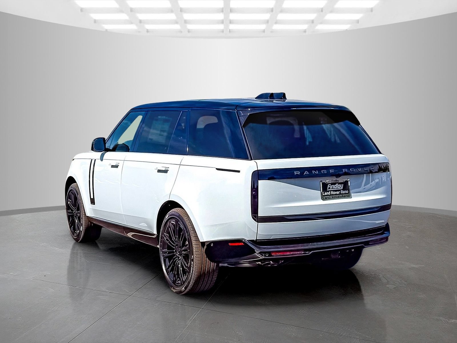 New 2026 Land Rover Range Rover Long Wheelbase Autobiography AWD/4WD image 3