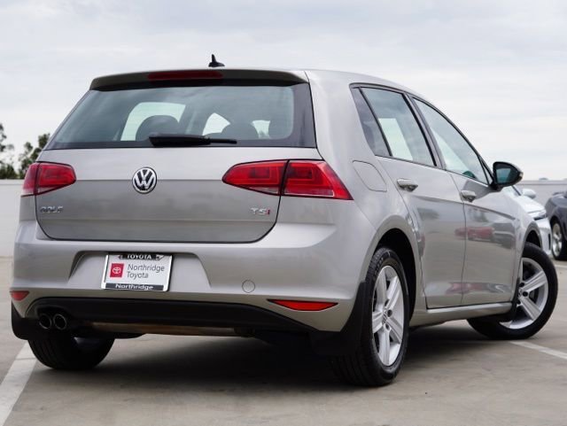 Used 2017 Volkswagen Golf Wolfsburg Edition image 5