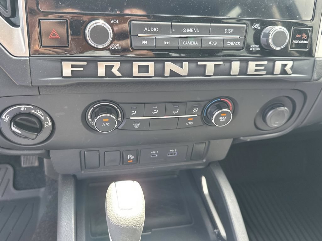 Used 2025 Nissan Frontier SV AWD/4WD image 21