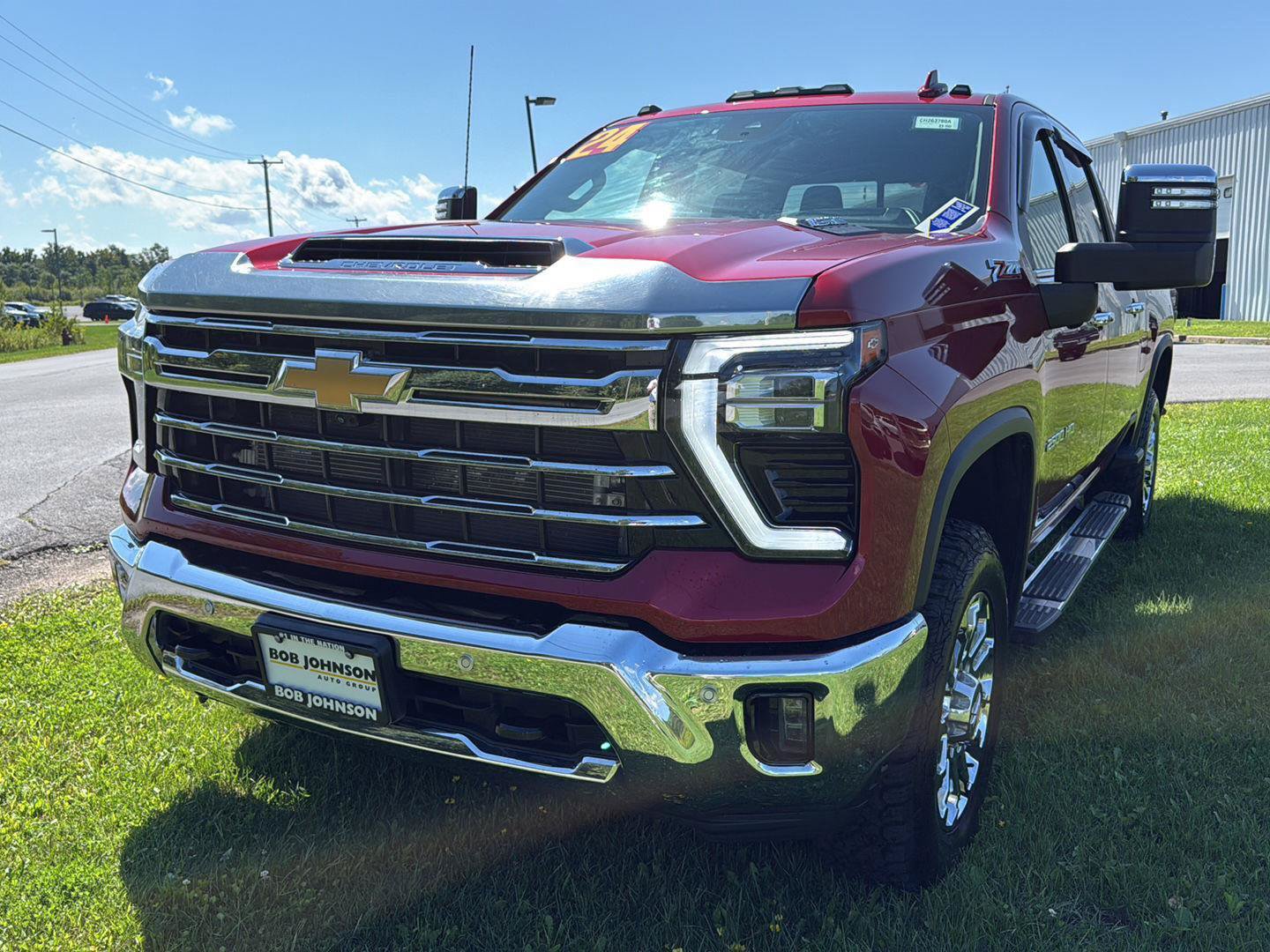 Used 2024 Chevrolet Silverado 2500 LTZ w/ LTZ Convenience Package AWD/4WD image 3