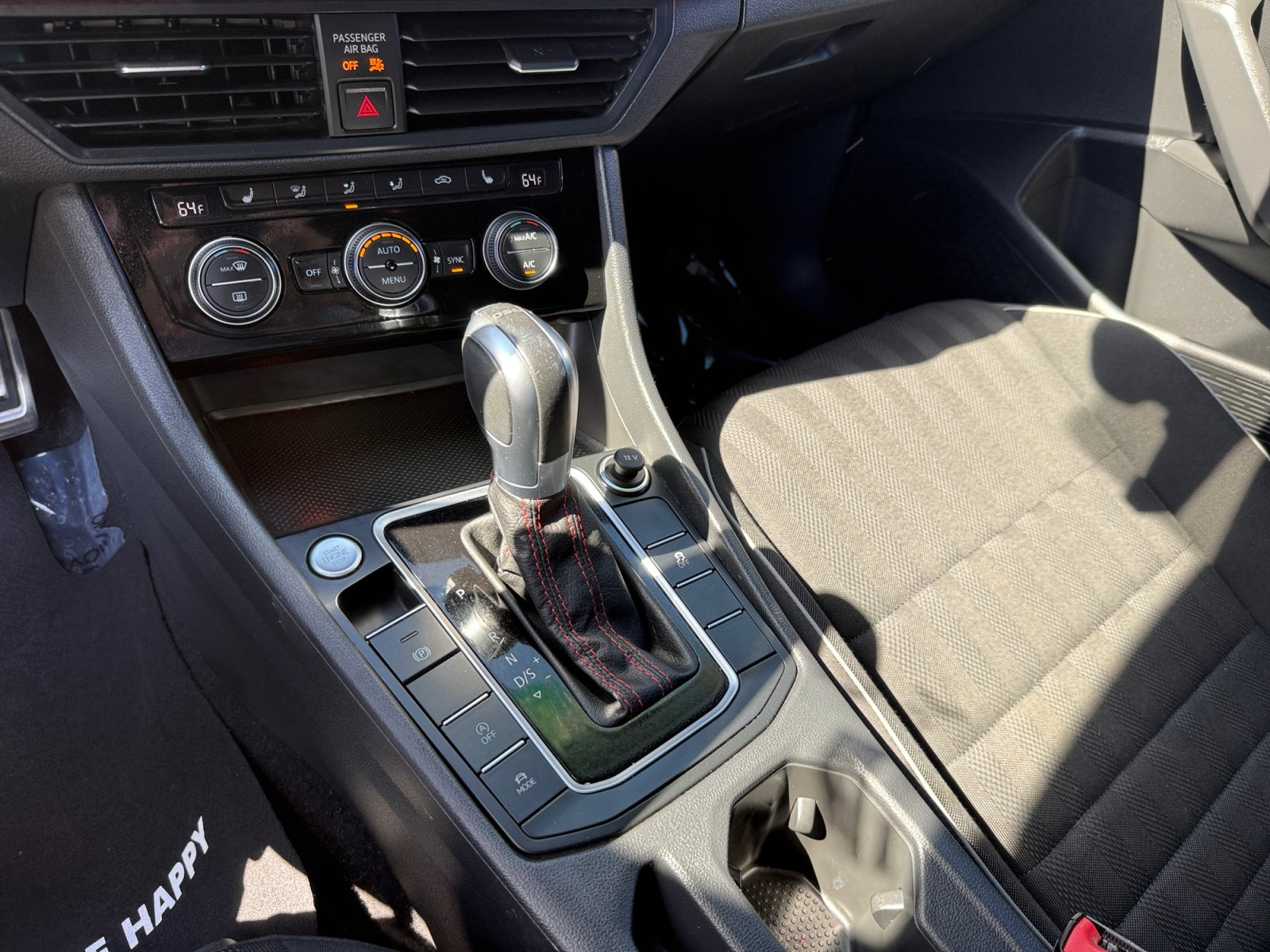 Used 2019 Volkswagen Jetta GLI FWD image 13