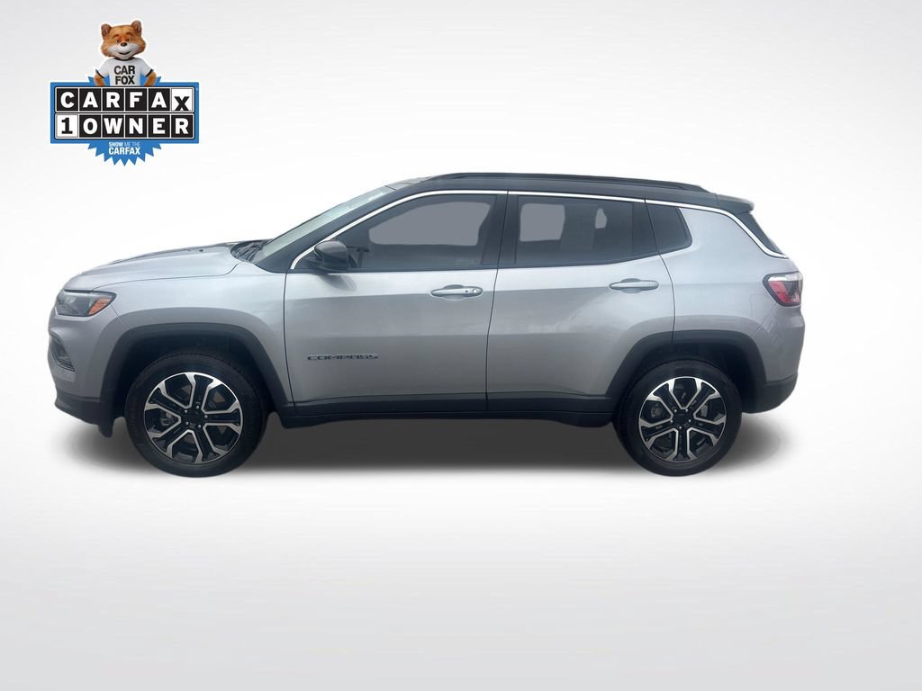 Used 2023 Jeep Compass Limited w/ Sun and Sound Group AWD/4WD image 2