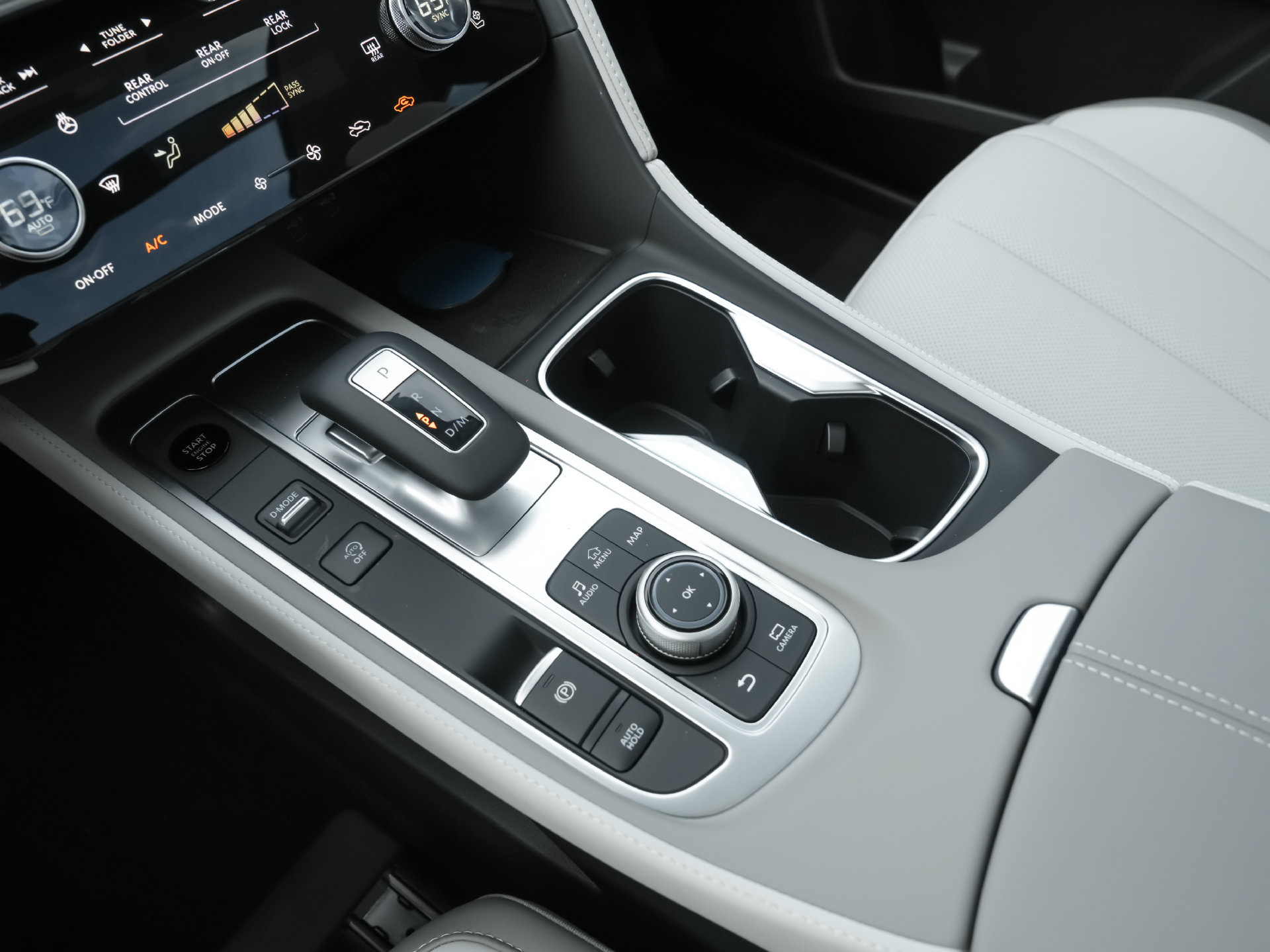New 2027 INFINITI QX60 Luxe FWD image 12