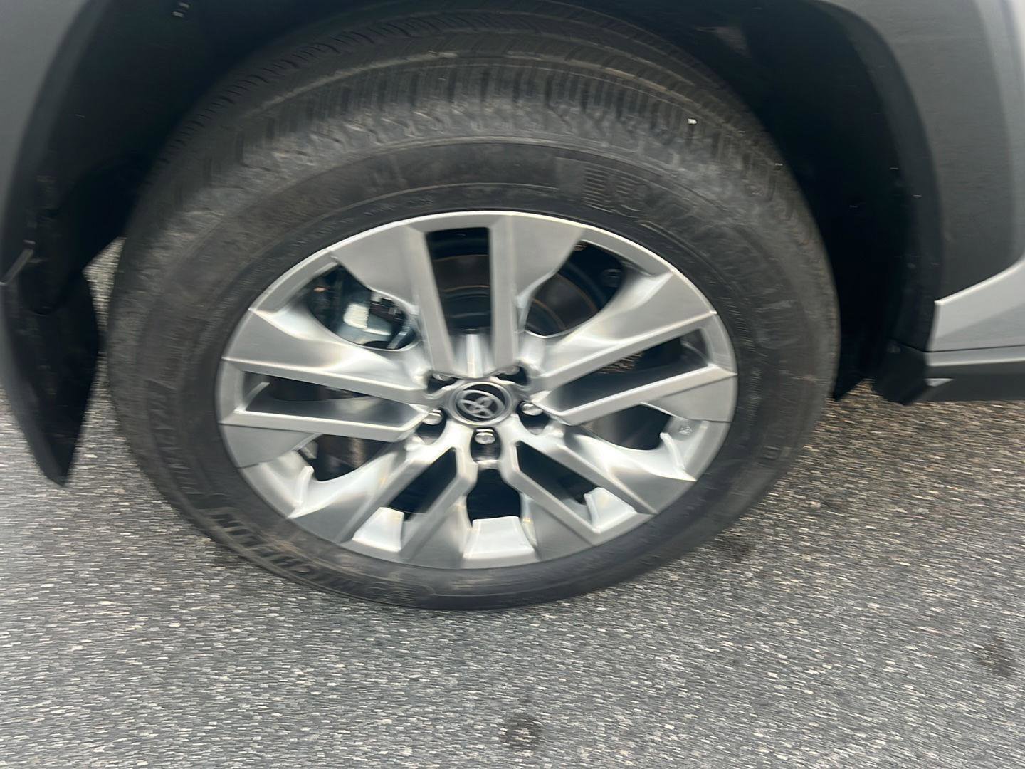 Certified 2025 Toyota RAV4 XLE Premium image 39