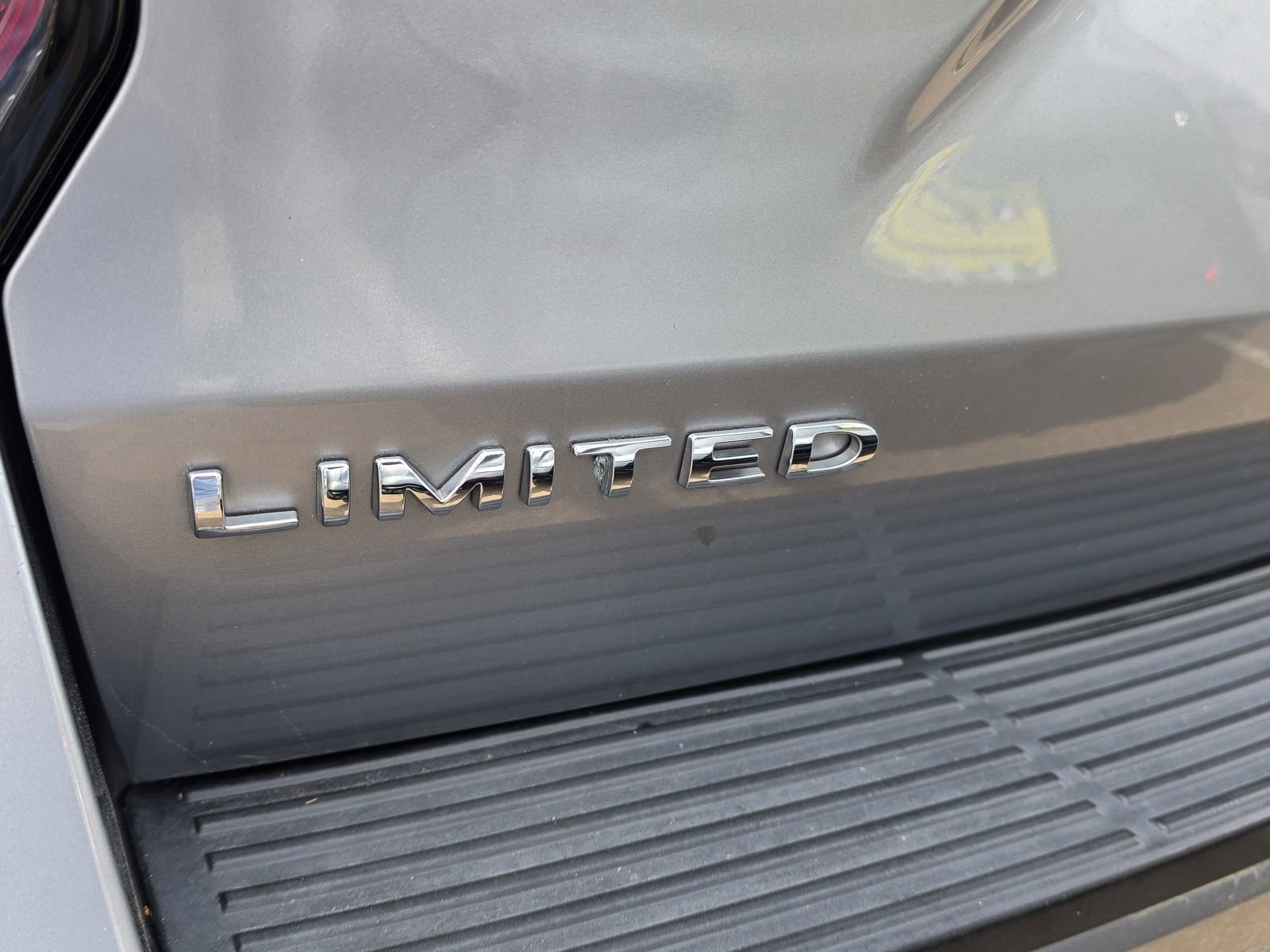 Used 2020 Ford Expedition Limited image 7