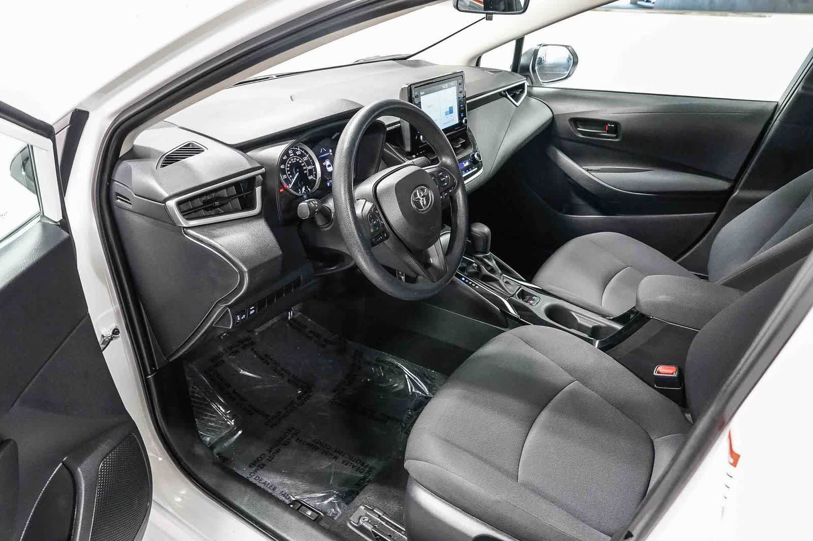 Certified 2022 Toyota Corolla LE FWD image 17