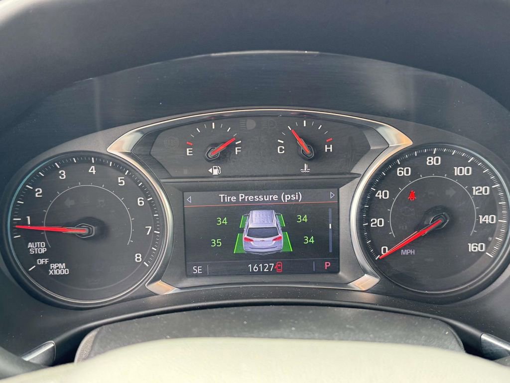 Used 2023 Chevrolet Equinox Premier AWD/4WD image 26