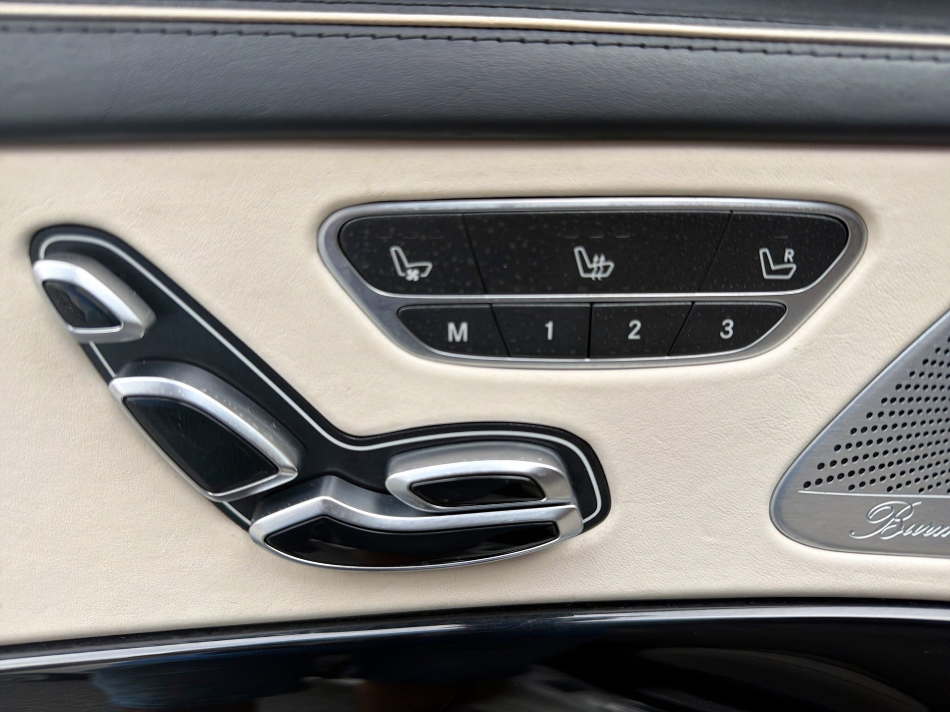 Used 2017 Mercedes-Benz S 550 Sedan image 14