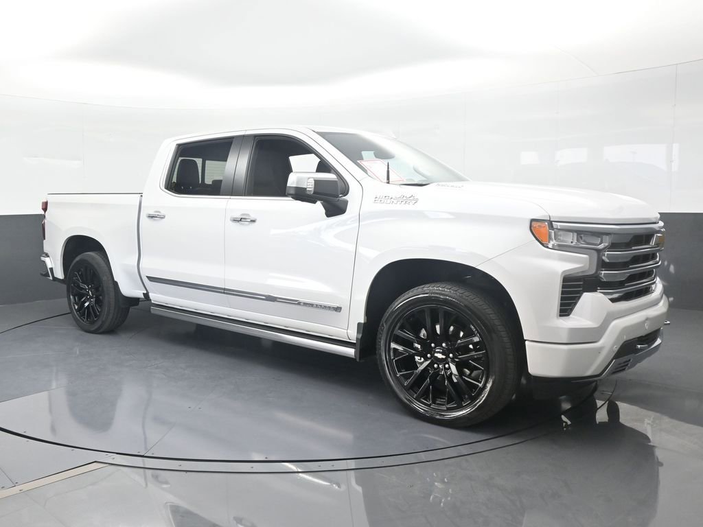 Used 2024 Chevrolet Silverado 1500 High Country w/ Technology Package image 8