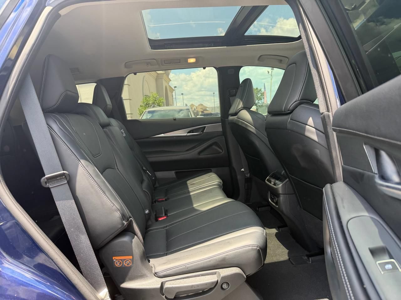 Used 2023 INFINITI QX60 Luxe w/ Cargo Package FWD image 22