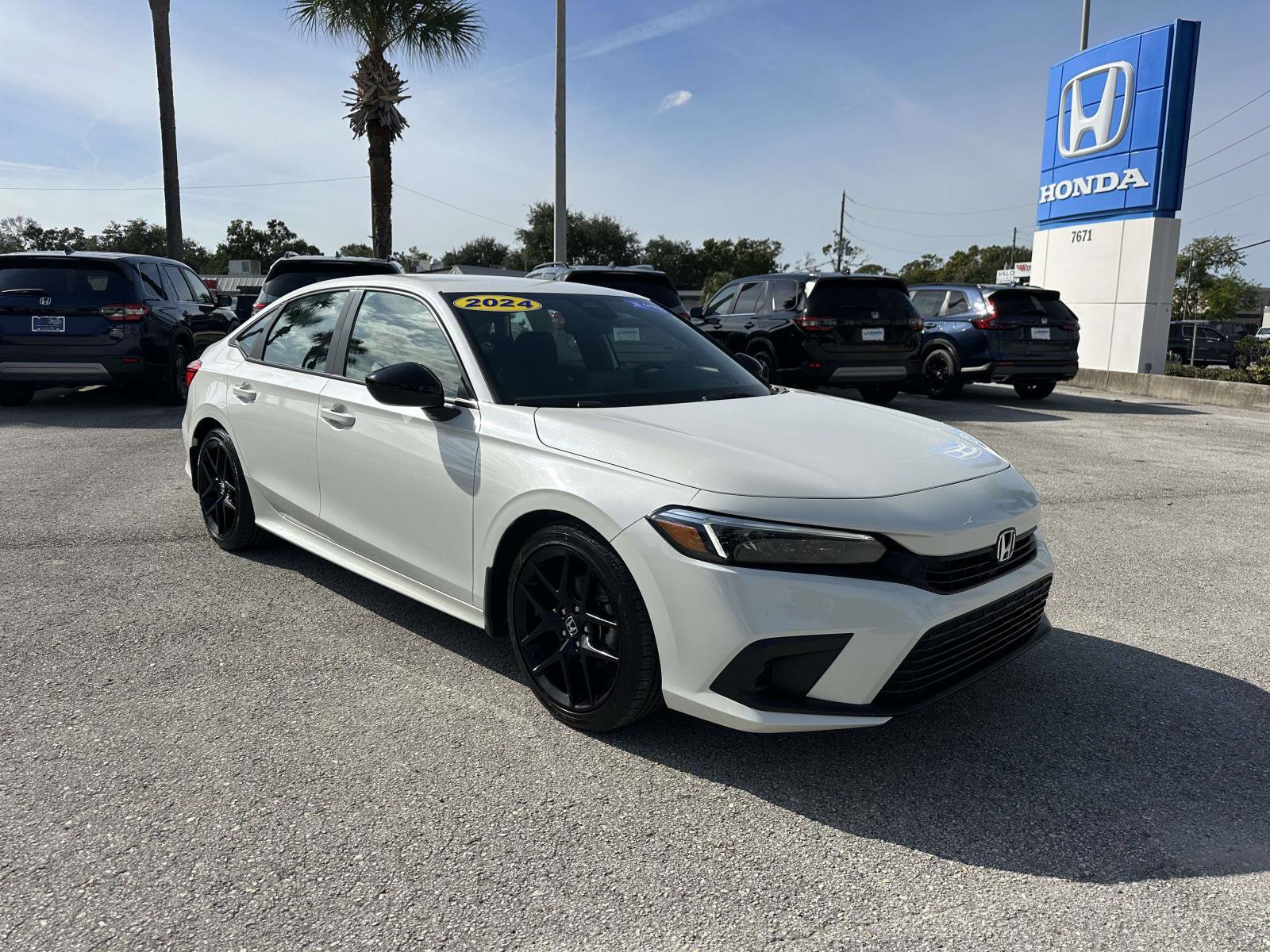 Used 2024 Honda Civic Sport image 6