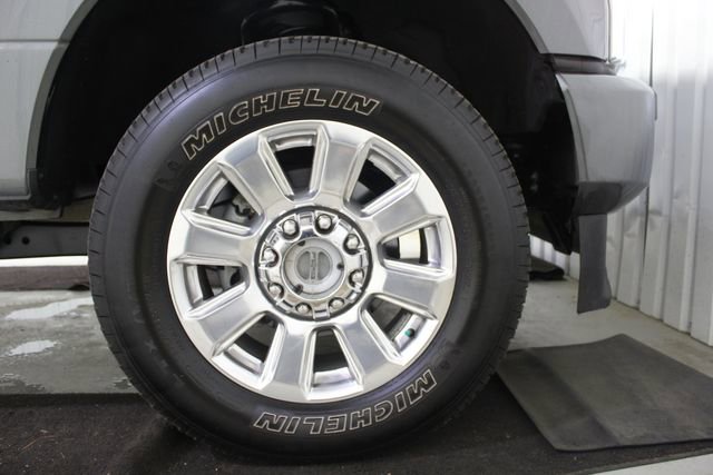 Used 2020 Ford F250 Platinum w/ FX4 Off-Road Package AWD/4WD image 28