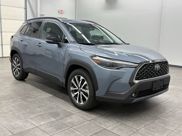 Used 2025 Toyota Corolla Cross XLE