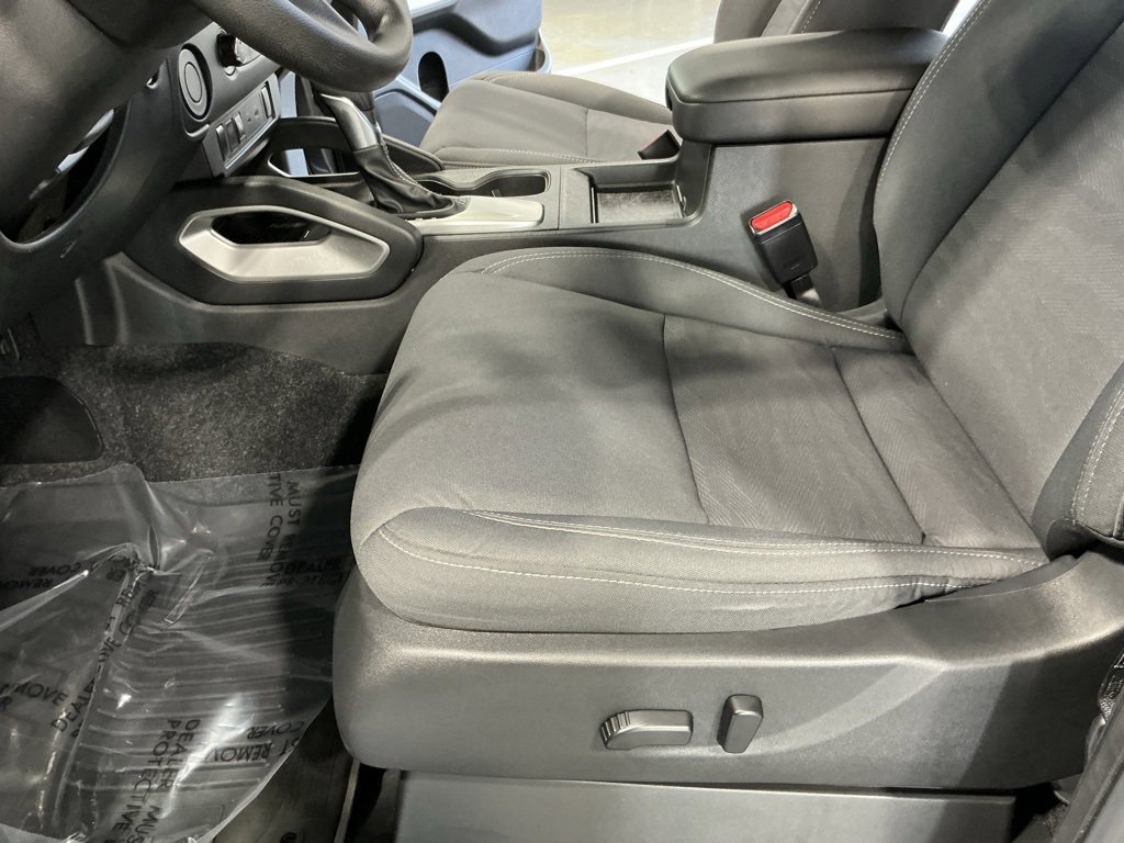 Used 2024 Nissan Frontier SV w/ Technology Package image 16