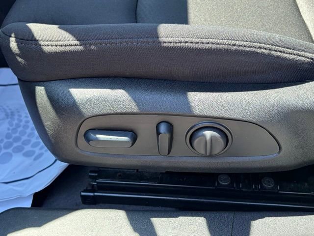 Used 2023 Chevrolet Malibu LT FWD image 15
