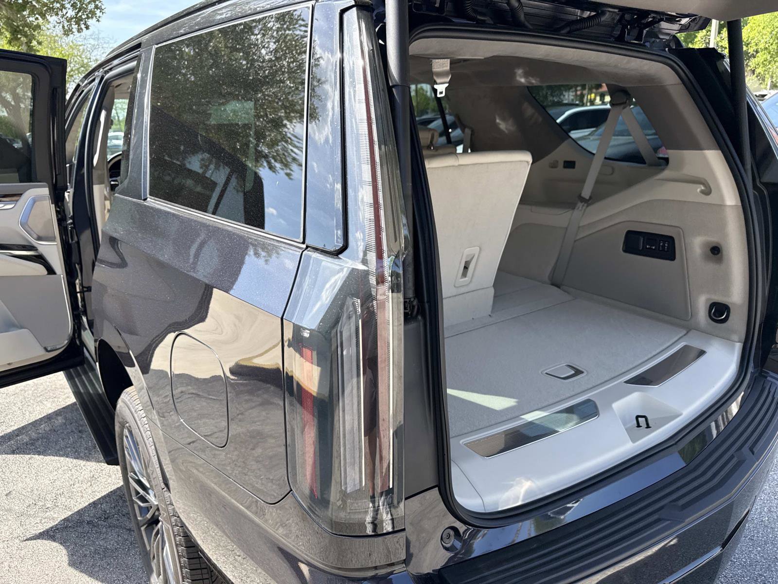 New 2026 Cadillac Escalade Platinum Sport image 11