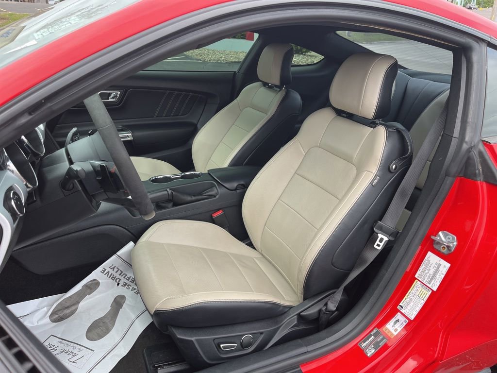 Used 2016 Ford Mustang GT Premium w/ Equipment Group 401A RWD image 21