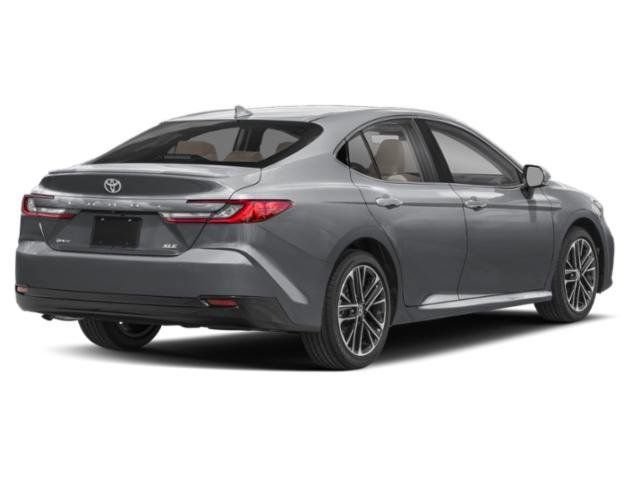 Used 2026 Toyota Camry XLE AWD/4WD image 2