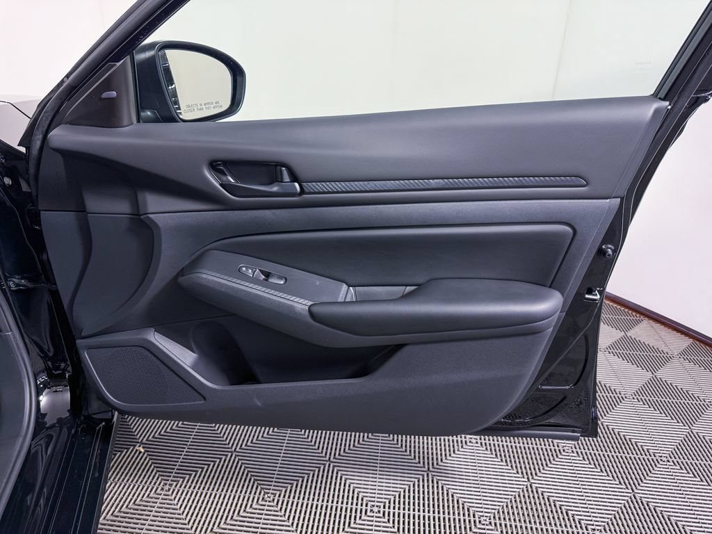Certified 2025 Nissan Altima 2.5 S FWD image 42