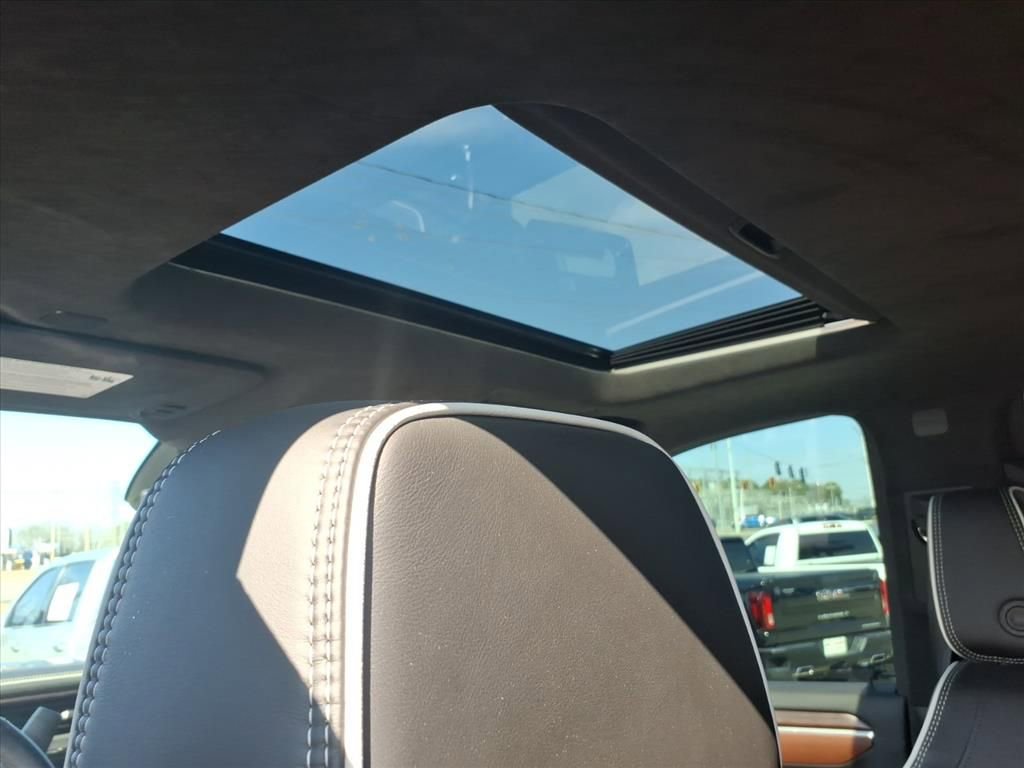 Used 2025 GMC Sierra 2500 Denali Ultimate w/ Max Trailering Package image 21