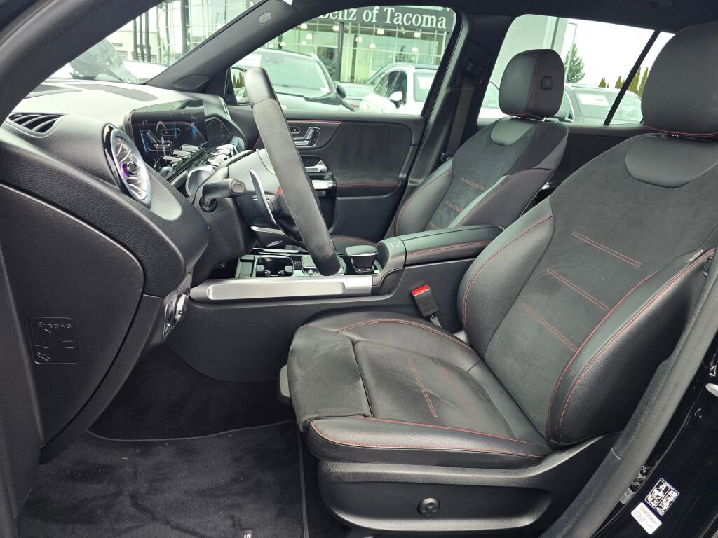 Used 2022 Mercedes-Benz GLB 35 AMG 4MATIC image 13