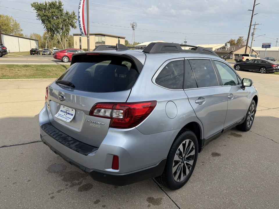 Used 2017 Subaru Outback 2.5i Limited image 5