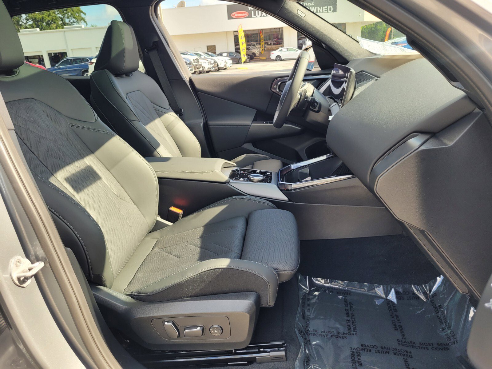 New 2025 BMW X3 xDrive30i w/ Convenience Package image 17